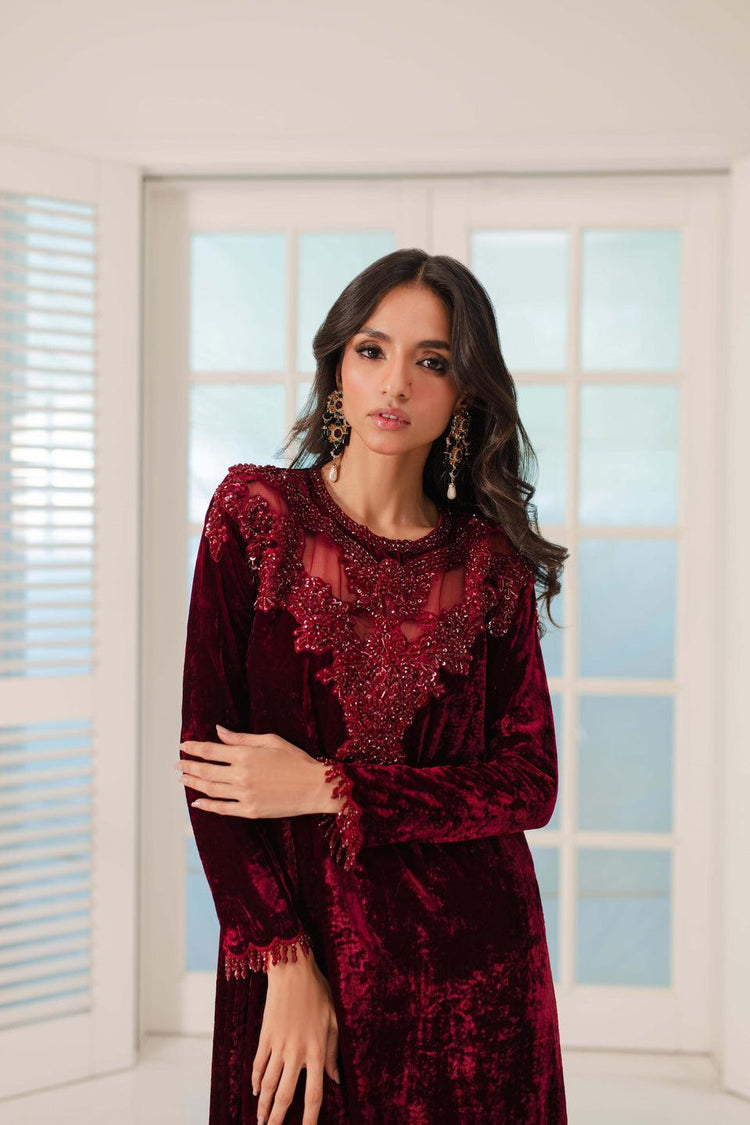 Shadmaani velvet collection - Alizay Saad