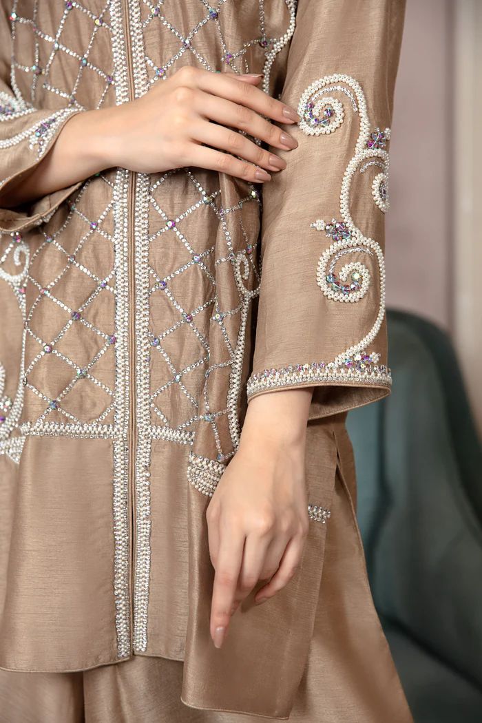 Pearly Beige Festive Edit by Alizay Saad